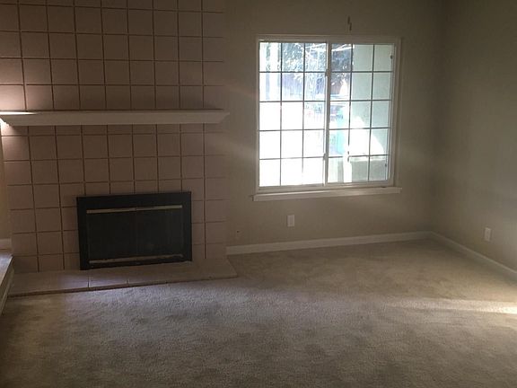 4th image of 4611 Boyce Dr