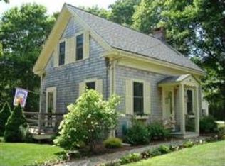 545 Main St, Cotuit, MA 02635