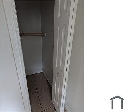 3rd image of 2743 NW 47th St