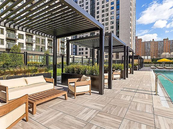 4th image of 532 Neptune Ave #308D