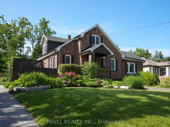 36 Dalton St, Barrie, ON L4N 1M3