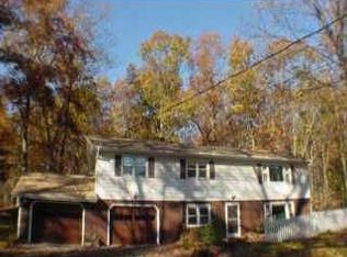 106 Chevas Rd, Avon, CT 06001