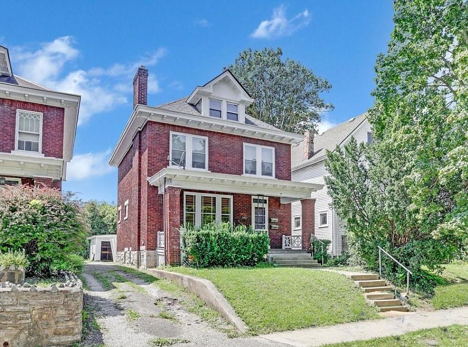 1st image of 2407 Summit St #1/2