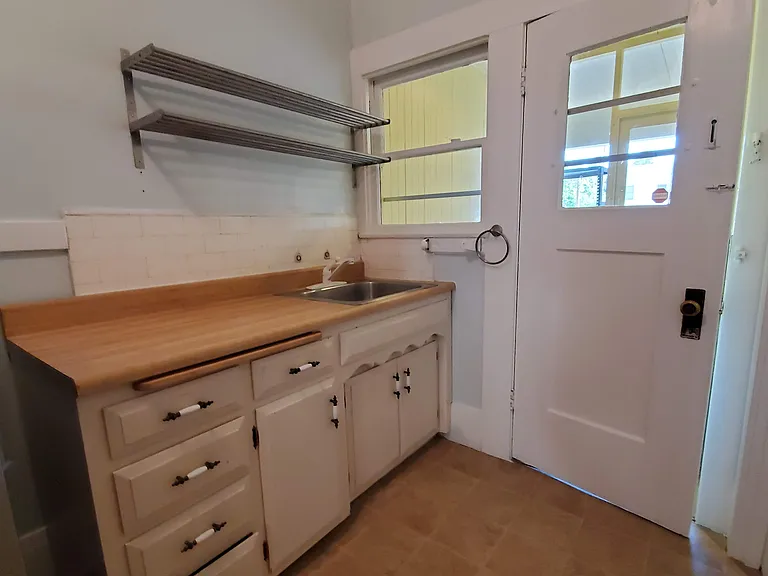 2227 J St — Photo 7