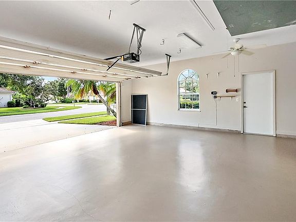 4th image of 2245 46th Avenue