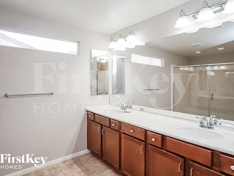 9951 Mills Reef Ct — Photo 10