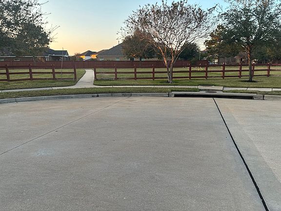 4th image of 3302 Elk Ridge Ln