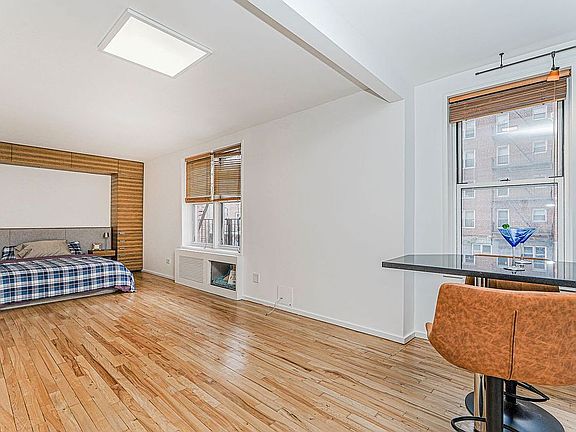 2nd image of 2665 Homecrest Ave APT 1W