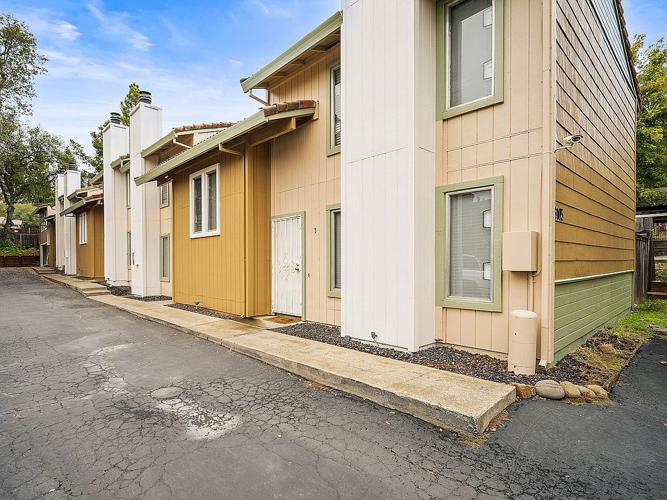 1st image of 3105 Garden Cir APT 2