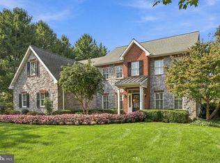 373 N Farm Dr, Lititz, PA 17543