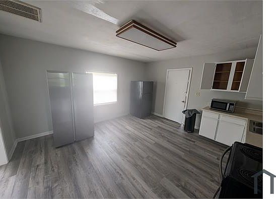 5th image of 608 W Highland Ave #1
