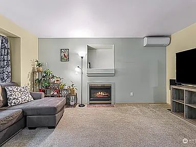 4th image of 277 Sudden Valley Dr