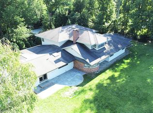 15 High Point Rd, Westport, CT 06880