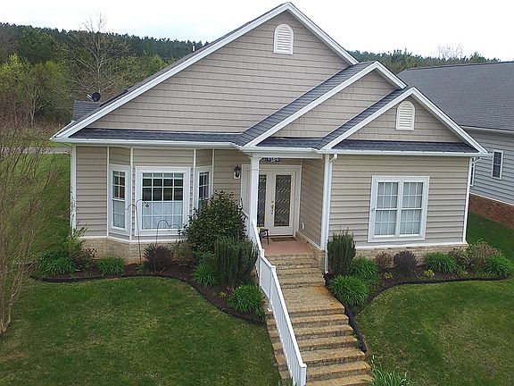 2nd image of 1186 Cranberry Ct