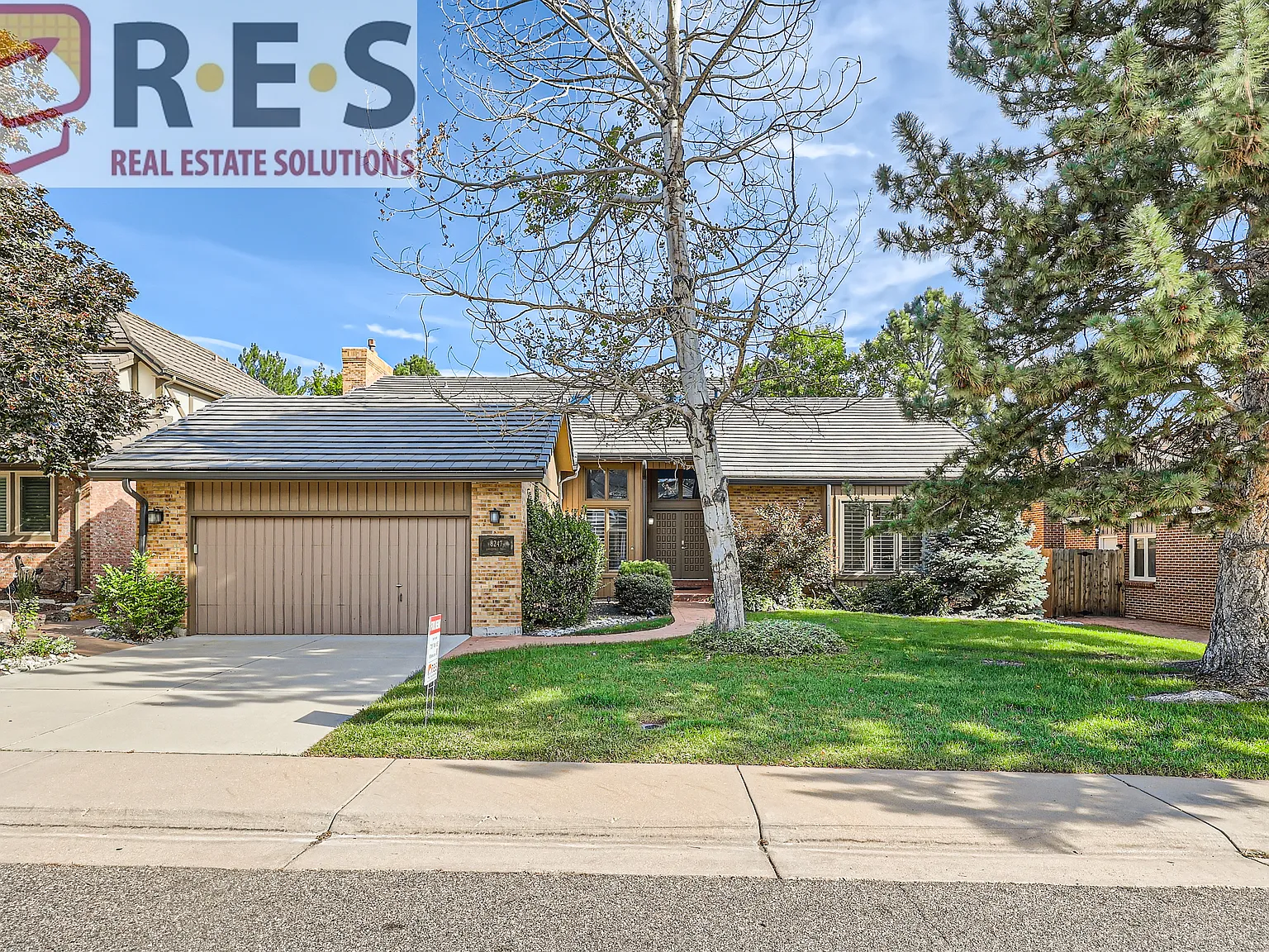 5 bed, 5219 sqft, $3,395 — Photo 1
