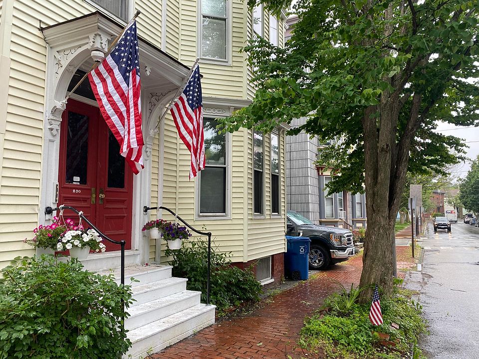 Outside Front Entrance of 230 Spring St.