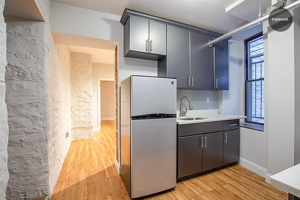 Rented by Triplemint | media 10