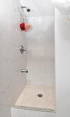 Rented by J Misrahi Realty Corp | media 7