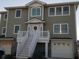 16 Julia Dr, Manahawkin, NJ 08050
