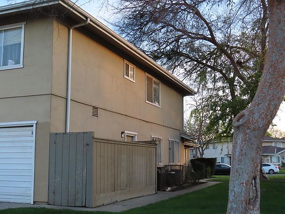 4th image of 4960 N Holt Ave APT 103