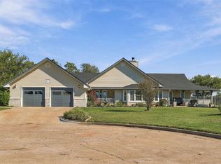 613 Oakridge Ct, Covington, OK 73730