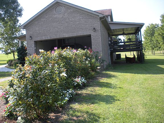 3rd image of 1559 Forest Ln