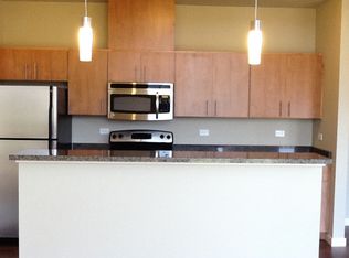 959 10th Loop NE #1, Issaquah, WA 98029