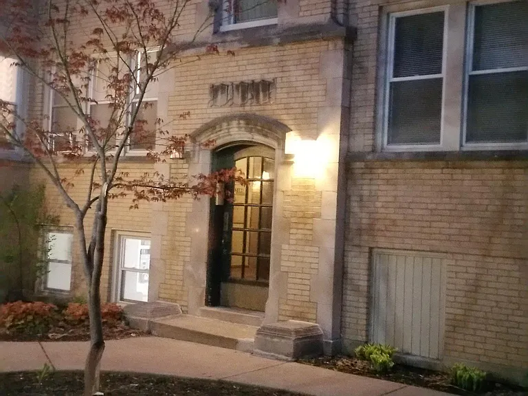 3412 W Foster Ave #3A — Photo 9