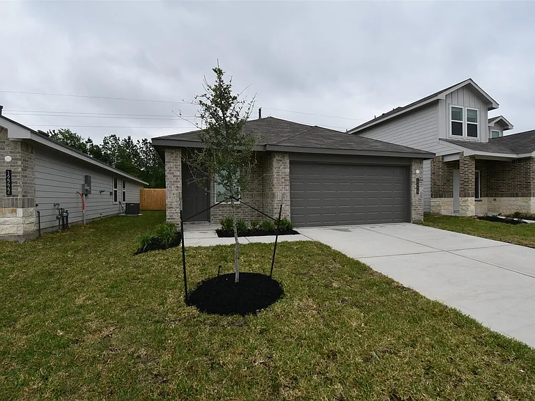 12218 Deep Stream Ln — Photo 1