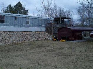 672 Riverview Dr, Decaturville, TN 38329