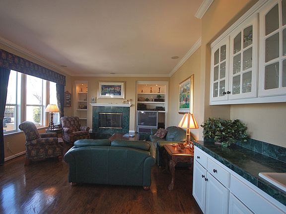 5th image of 5755 Algonquin Way