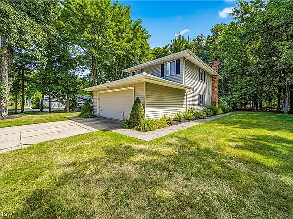 3rd image of 6065 Norwood Dr
