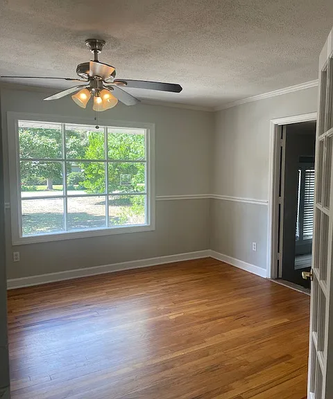 3918 Camellia Dr — Photo 3