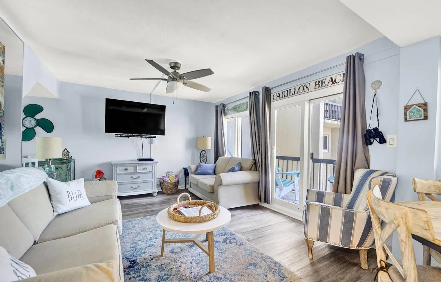 2 bed, 2.0 bath, 979 sqft, $4,505 — Photo 1