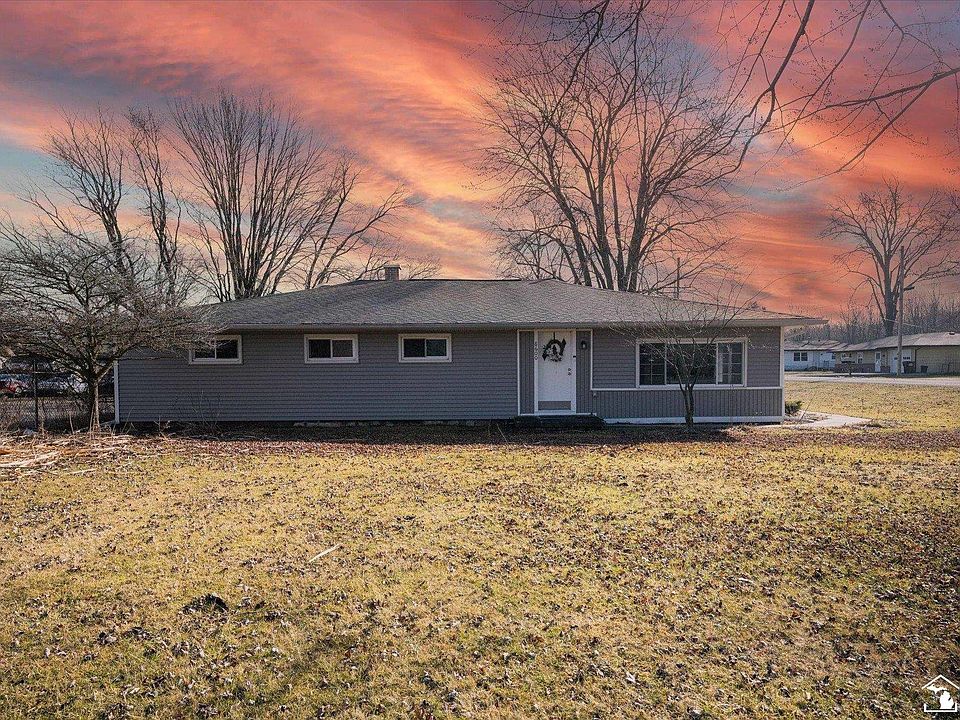 8600 Lewis Ave, Temperance, MI 48182 | Zillow