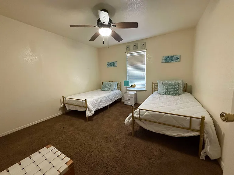 1008 Circle M Dr #D — Photo 18
