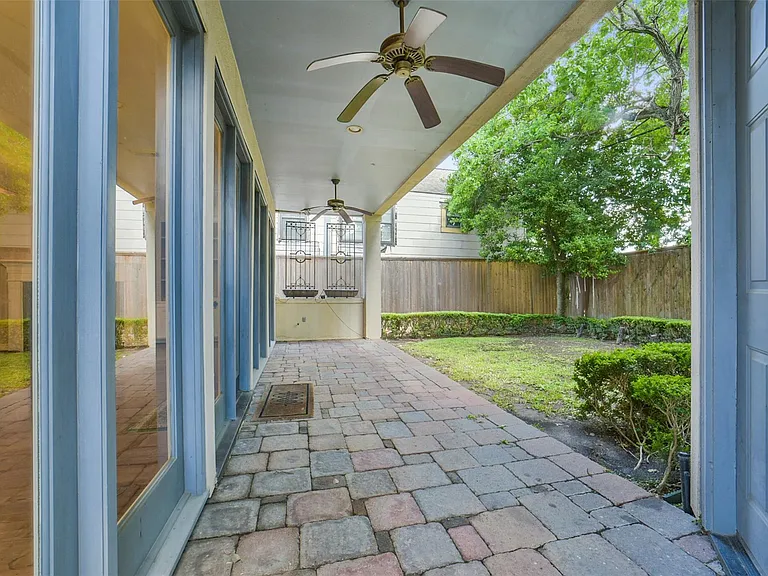 2307 Sheridan St — Photo 46