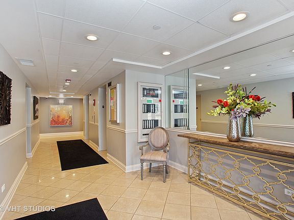 2nd image of 720 Creekside Dr Unit 209