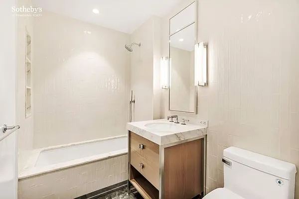 Rented by Sotheby's International Realty | media 18