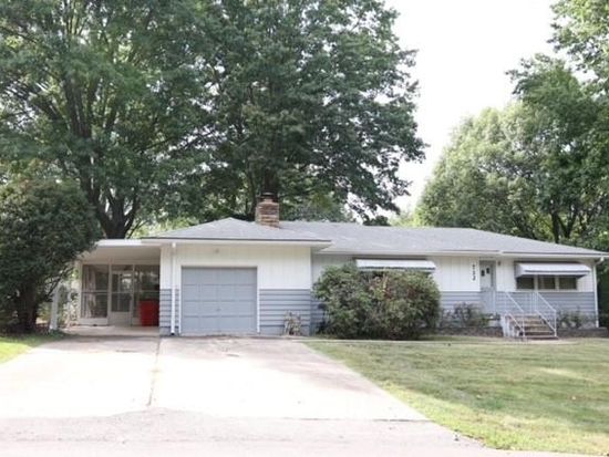 722 S Hudson St, Buckner, MO 64016