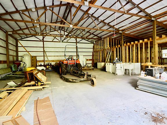 3rd image of 4436 Shoemaker Rd