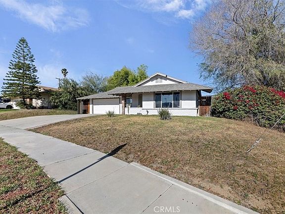 3rd image of 5865 Green Valley St