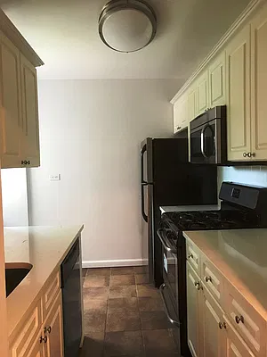 Rented by Prime Realty | media 12