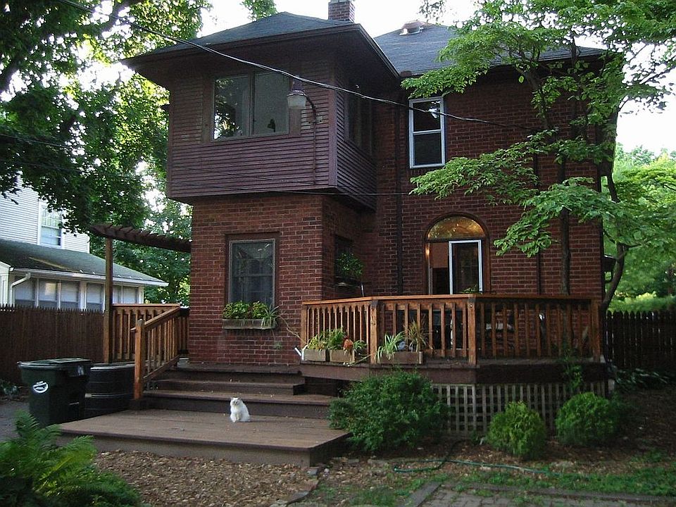 2nd image of 1103 W Park Ave