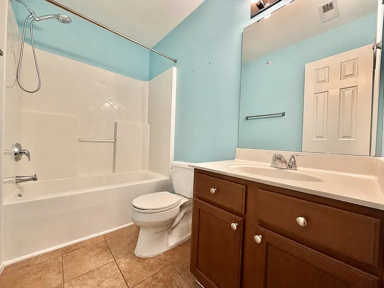 2801 Trailwood Pines Ln #303 — Photo 14