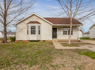 412 Woodale Dr, Clarksville, TN 37042