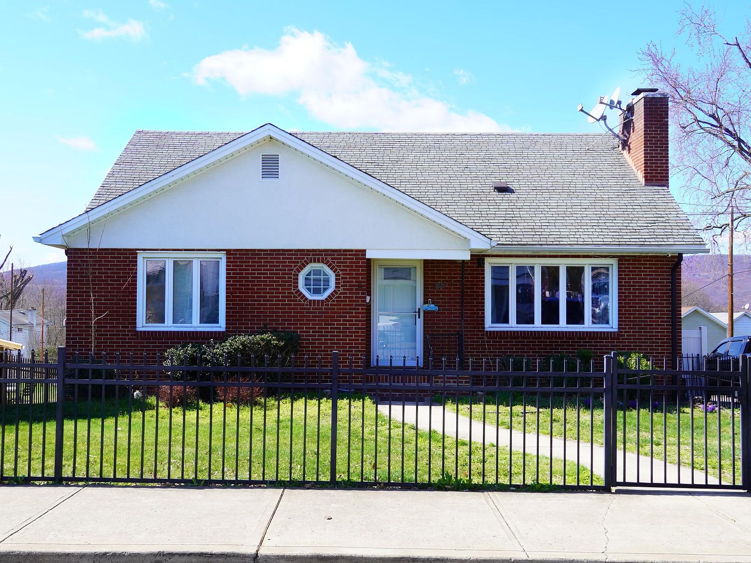 85 Johnson St, Pittston, PA 18640 Zillow