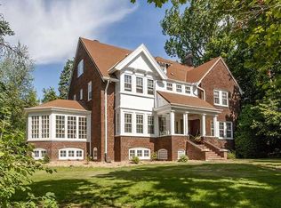 2401 E 1st St, Duluth, MN 55812