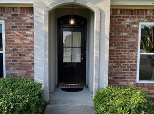 3930 Dulcito Ave, Baton Rouge, LA 70820