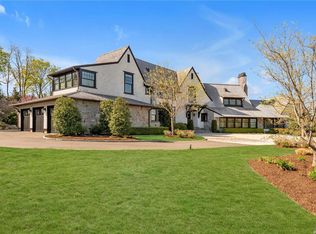 1 Seagate Ct, Sands Point, NY 11050